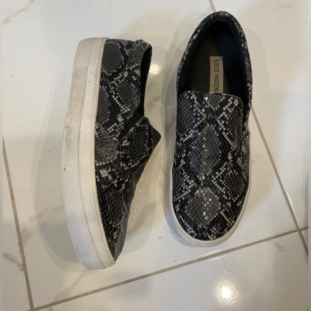 Steven Madden. | Neutral  Colour Snake Print Slip On Flat Shoes - Picture 13 of 15